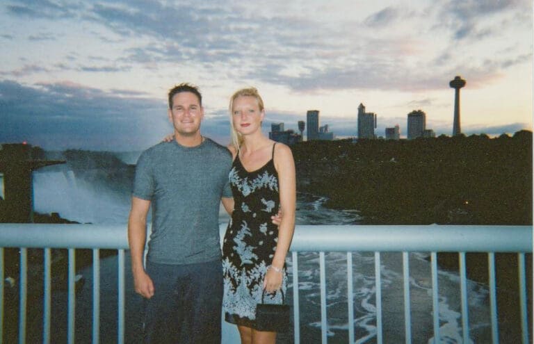 Sean & Cassandra Rox Niagara Falls